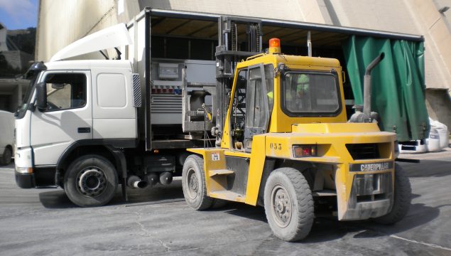 WELD A CRACK ON GANGWAY