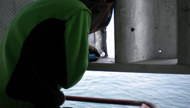 WELD A CRACK ON GANGWAY