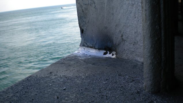 WELD A CRACK ON GANGWAY