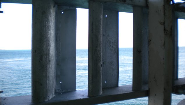 WELD A CRACK ON GANGWAY 0