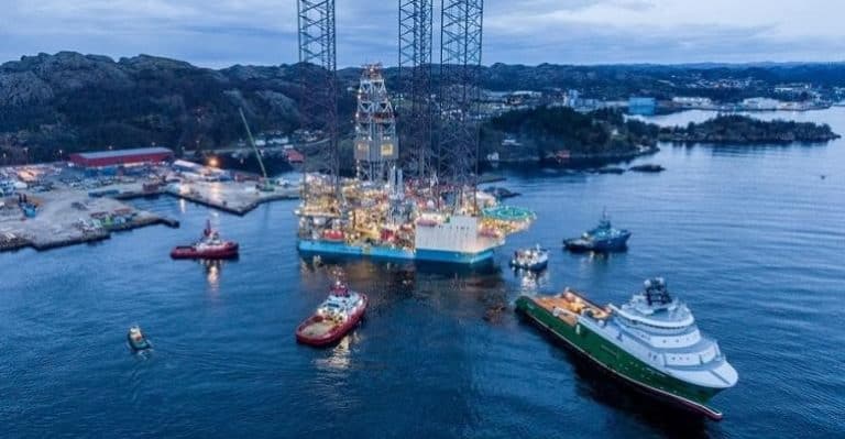 Repsol and Navantia to develop solutions for decarbonising shipping