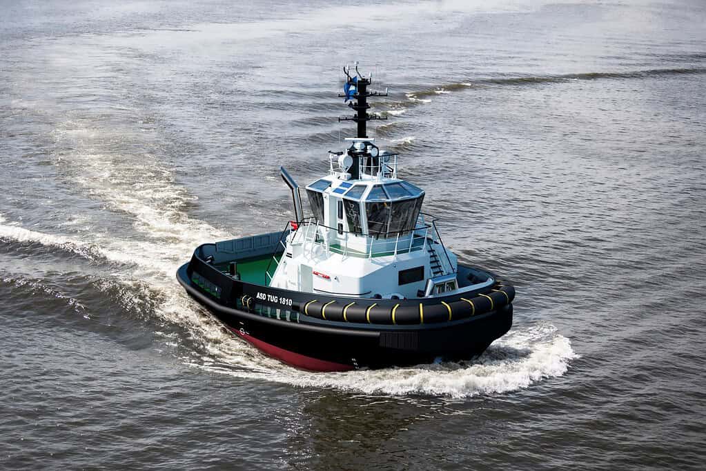 Damen Group Partners with SCHOTTEL to Equip Compact ASD Tugs for Modern Port Operations 1 SCHOTTEL ASD Tug 1810 Damen 01