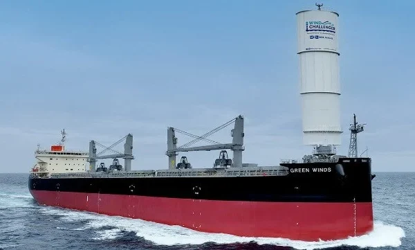 Green Wind with Wind Challenger sail