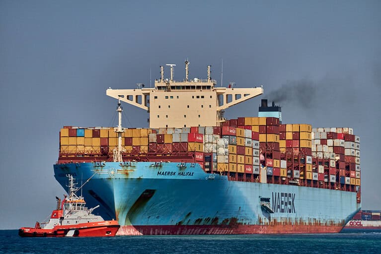 First Large Containership Methanol Conversion Completed for Maersk Halifax